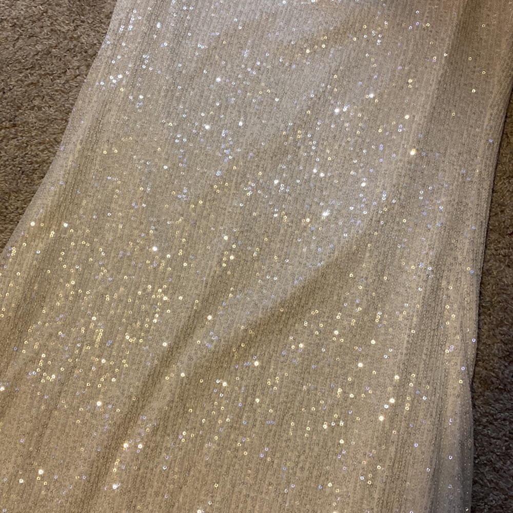 White sequin maxi skirt w zipper side closure - NWT!